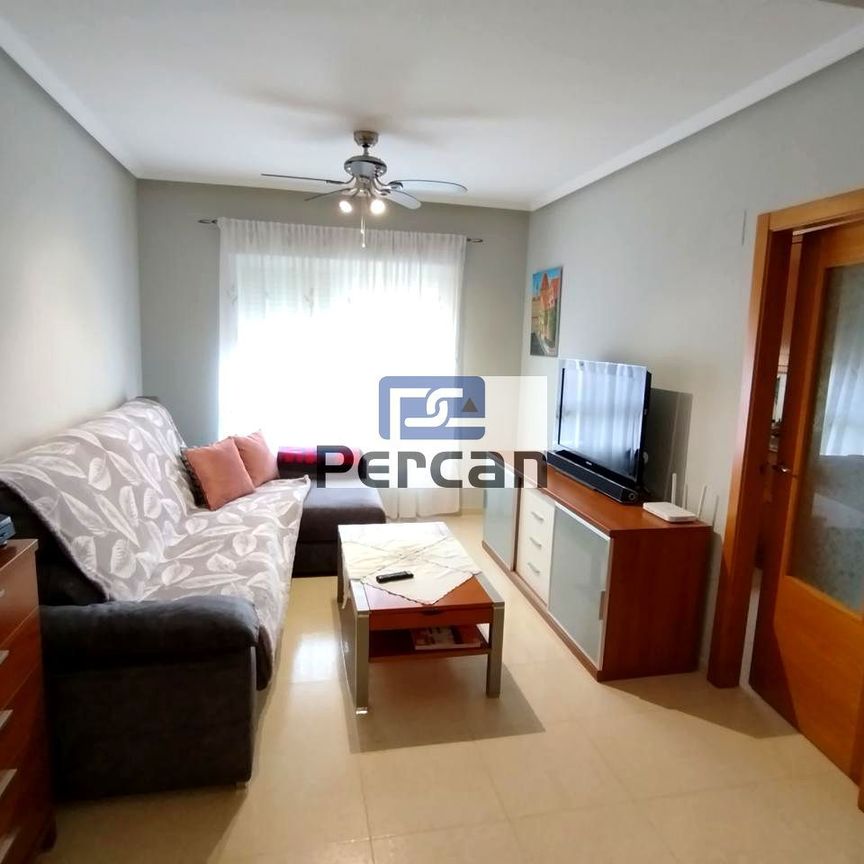 Dúplex de alquiler en Carrer del Pla de Sarrió, Campello Playa - Photo 1