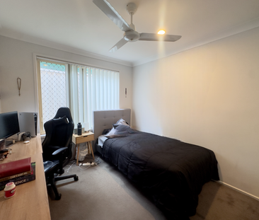 Three Bedroom Residence - Photo 3