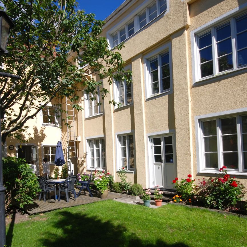 Sala centrum: Mysig trea på bottenvåningen - Foto 1