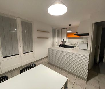 Location Appartement 3 pièces 49m² GRENOBLE 38000 - Photo 2