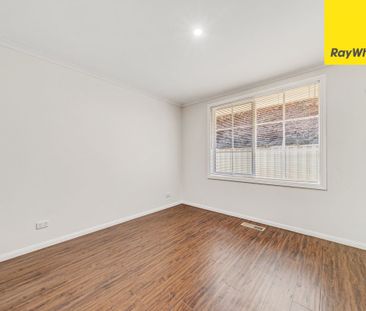 The Jerrabomberra Lifestyle- Fabulous Five Bedroom Home - Photo 5