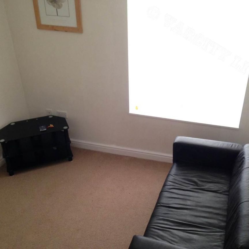 Flat B, 364 High Street - Photo 1