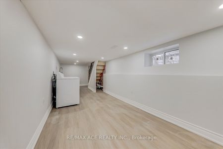 Detached Home For Lease | E8129552 - Photo 5