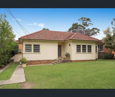 Relaxed family living in immaculate and spacious single storey home - Photo 4