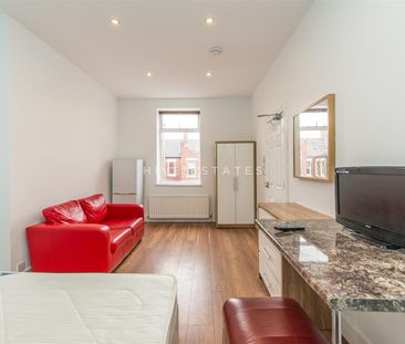 Meldon Terrace, Heaton, Newcastle Upon Tyne - Photo 2