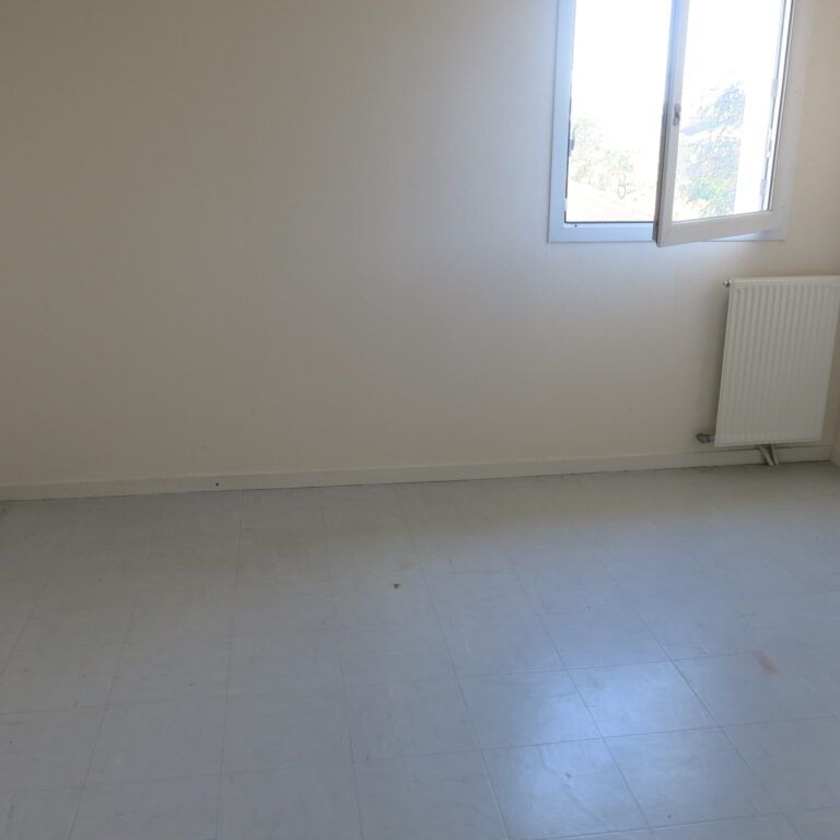 LOCATION APPARTEMENT, T2, POITIERS, Breuil-Mingot-Saint-Eloi - Photo 1