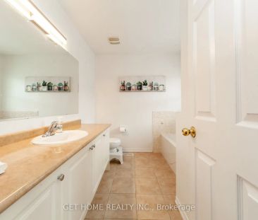 Detached Home For Lease | E9239530 - Photo 5