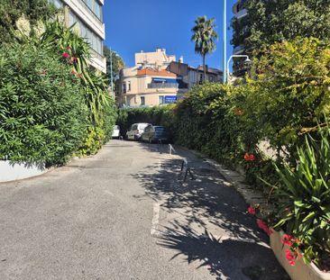 Location Appartement 2 pièces 28m² LE CANNET 06110 - Photo 2