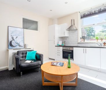 3 bedroom apartment to rent - Photo 5