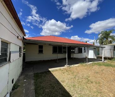3 Bedroom Home in South - Photo 3