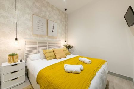 Calle de Andrés Borrego, Madrid, Community of Madrid 28004 - Foto 5