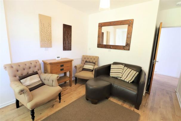 4 bedroom semi-detached house to rent - Photo 1
