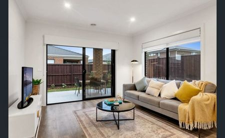 Modern Home, Endless Park Views, and Enough Space to Lose the Kids - Photo 2