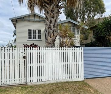 4 Ninth Avenue, Railway Estate QLD 4810 - House For Rent | Domain - Photo 6