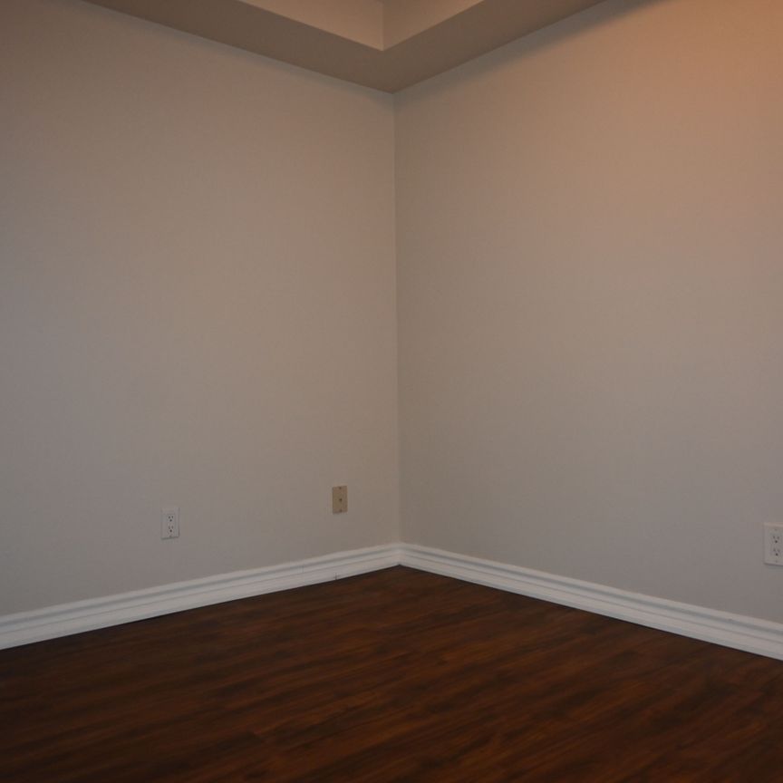 For Lease - 43 Pear Tree Mews Unit# B, Toronto, Ontario - Photo 1