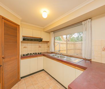 Neat 2-bedroom Unit available for rent **Available 20/11/2025 - Photo 2