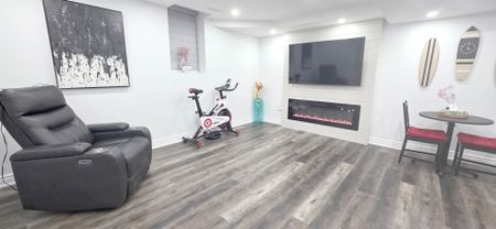 For Lease - 5776 Bell Harbour Drive Unit# Basement, Mississauga, Ontario - Photo 2