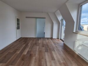 Schumannstr. 25, Wohnung 13 ~~~ Einbauküche der Vormieter gegen Entgelt, Balkon, Bad mit Wanne und Dusche, Gäste-WC, Multimediaspiegel im Bad, Stellplatz anmietbar - Photo 1