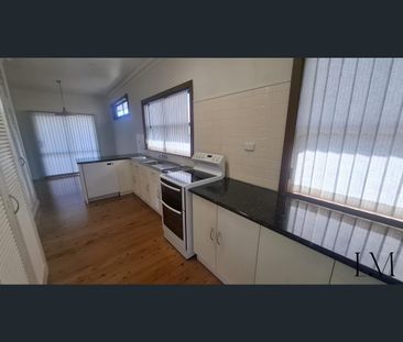 10 Barraba Street, Whitebridge, NSW 2290 - Photo 3