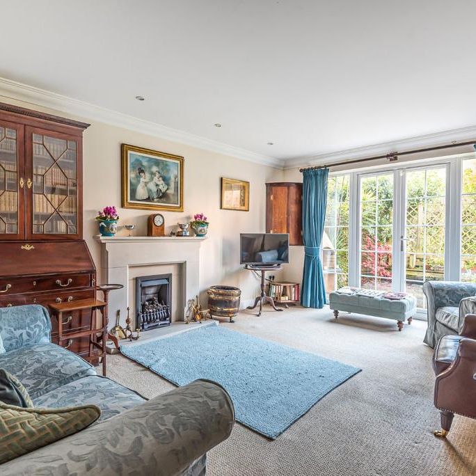 4 bedroom detached house to rent - Photo 1