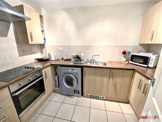 2 bedroom flat to rent - Photo 1