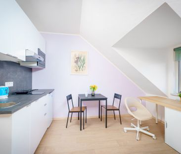 Plně zařízená garsonka Praha 4 – ideální pro mladé | Kačerov - Photo 1