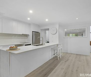 Live the Varsity Lakes Lifestyle – Stylish Townhouse with Views & S... - Photo 5