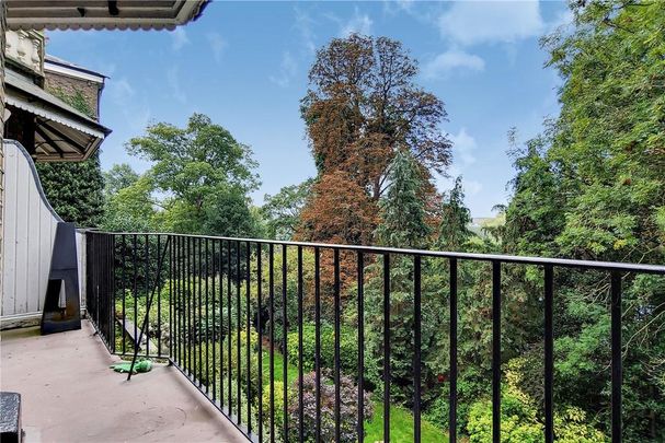 2 bedroom property to rent - Photo 1