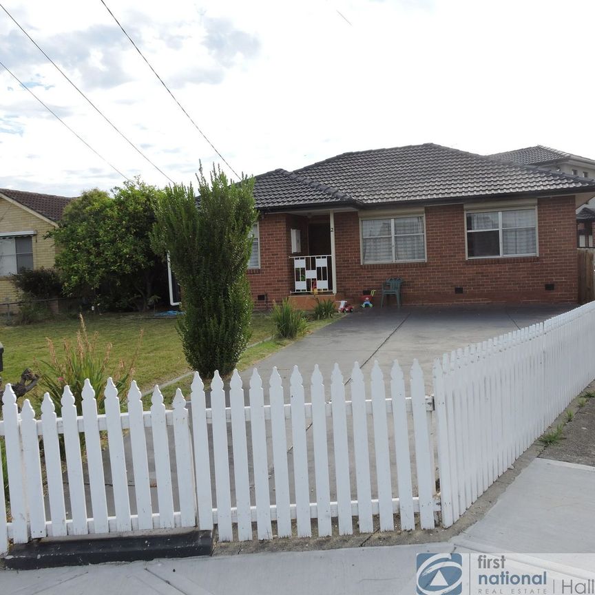 TASTEFULLY RENOVATED BRICK VENEER HOME - Photo 1