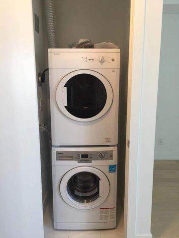 For Lease - 7 Grenville Street Unit# 3209, Toronto, Ontario - Photo 2