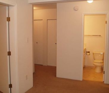 1 Bedroom & Den Suite (Apartment Complex) - Photo 4