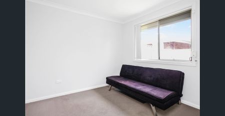 Immaculate and Convenient Two Bedroom Villa - Photo 4