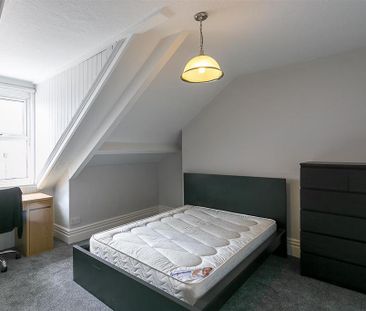 4 bedroom maisonette to rent - Photo 4