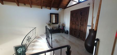 Detached Villa in El Rosario - Photo 3