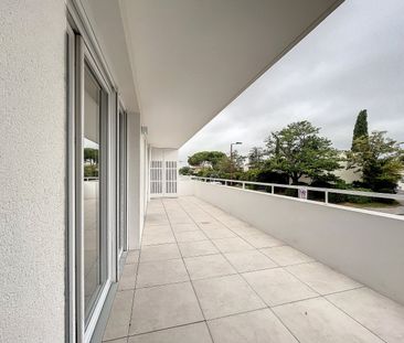 Location- T2 avec une grande terrasse - Photo 3