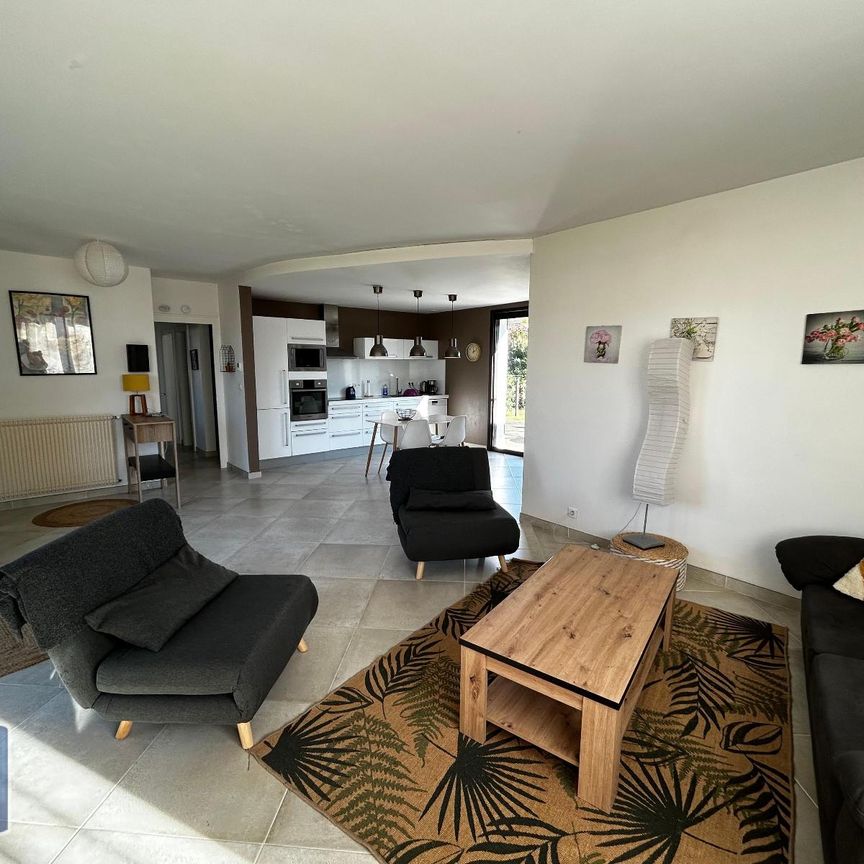 Location Maison 4 pièces 88m² ST PIERRE DU MONT 40280 - Photo 1