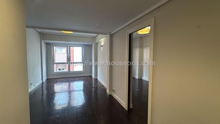 Alquiler de piso en Kale Barria - Photo 3