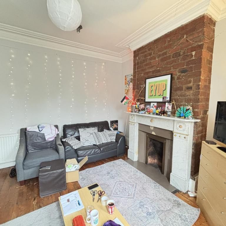 4 bedroom house to rent - Photo 1