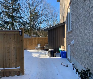 For Lease - 30 Westminster Circle, Barrie, Ontario - Photo 3