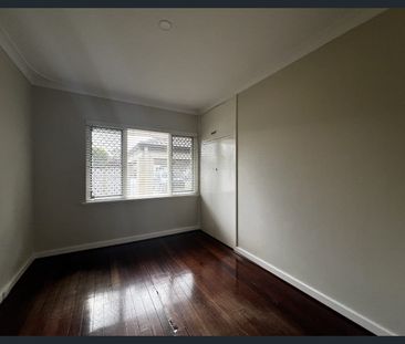 Welcome to 32 Hutt Road Morley - Photo 2