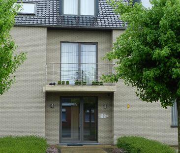 Rustig gegelegen appartement met terras en staanplaats. - Foto 2