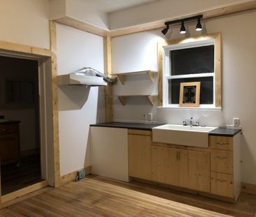 3.5 Au Centre-ville Dans Un Triplex - Photo 1