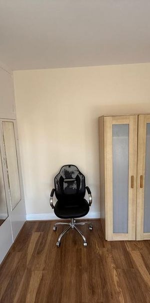 House share to rent - Photo 1