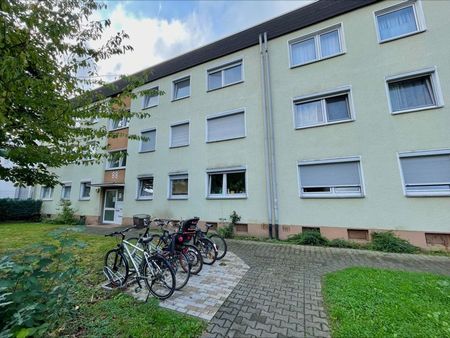 Gemütliche 2-Zi.-Wohnung im Erdgeschoss mit Balkon! - Foto 4