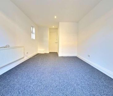 Grosvenor Place, Margate, CT9 - Photo 4