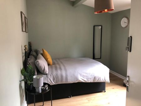 2 bedroom semi-detached house to rent - Photo 3