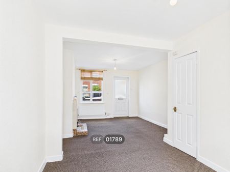 2 bedroom property to rent - Photo 2