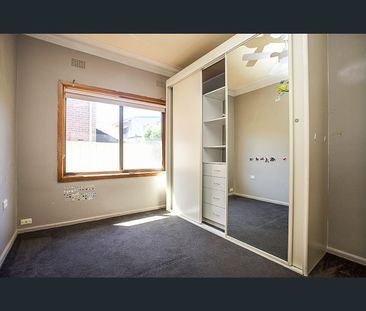 Level 1/62 Denise Street, Lake Heights, NSW 2502 - Photo 6