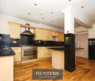 4 bedroom semi-detached house to rent - Photo 3