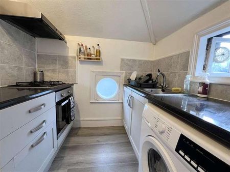 Birdhurst Rise, South Croydon, CR2 - Photo 5